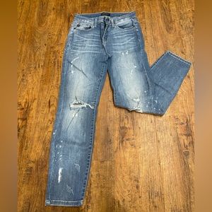 Size 9 Distressed Relax Fit Jeggings- Judy Blue